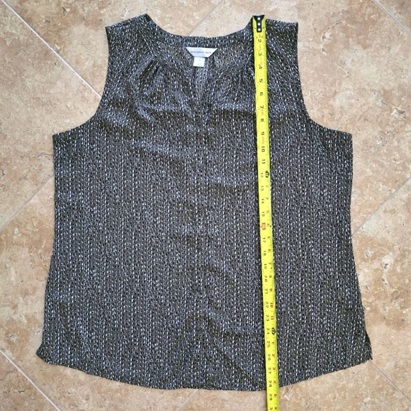 XL Lightweight Sleeveless Shell Blouse Tank Button Front Olive Green Black White - Picture 10 of 11